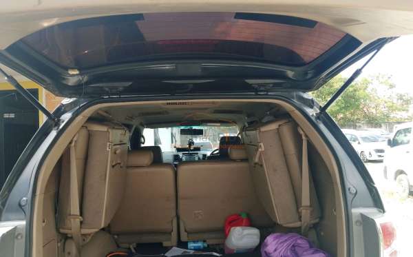 TOYOTA FORTUNER V