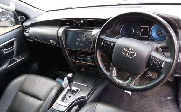 TOYOTA FORTUNER