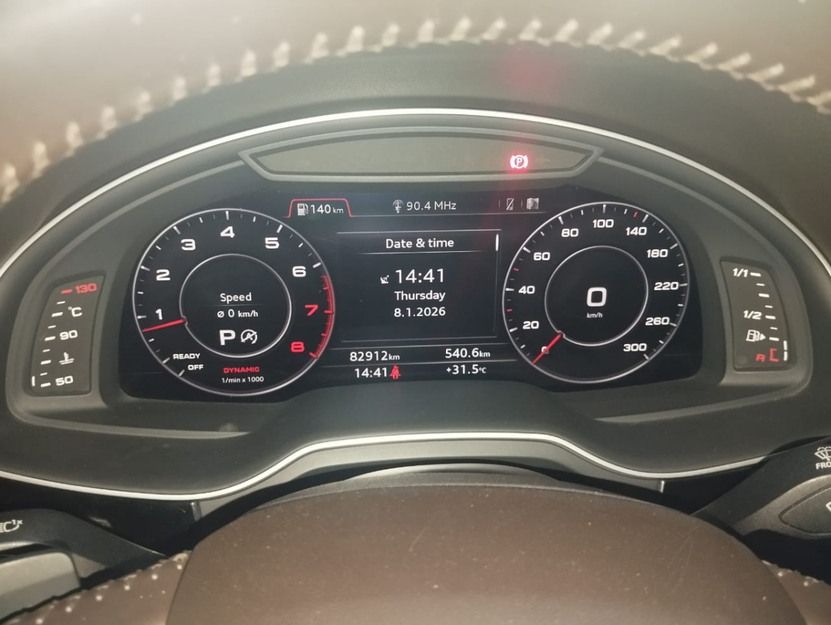 AUDI Q7.30  TFSI
