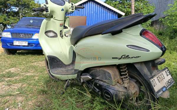 YAMAHA  GRAND FILANO 125