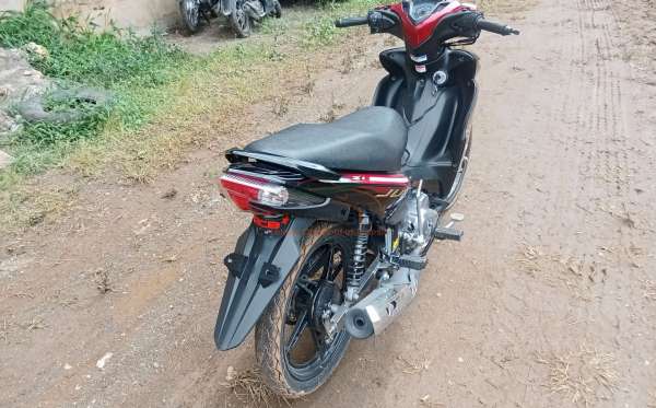 YAMAHA  JUPITER Z1
