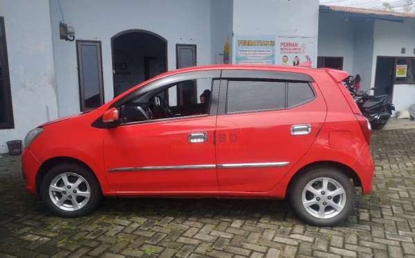DAIHATSU  AYLA