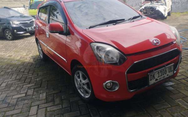 DAIHATSU  AYLA