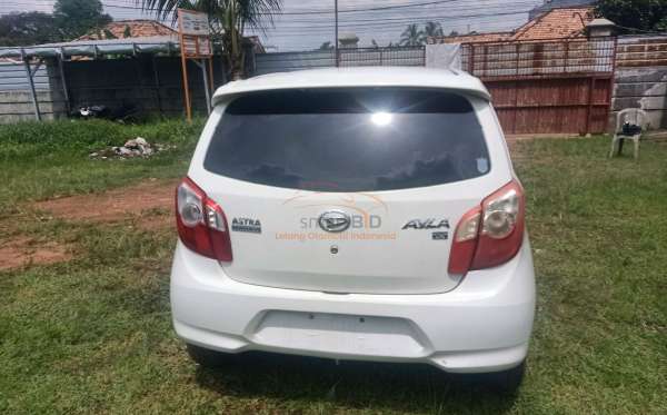 DAIHATSU AYLA M MT