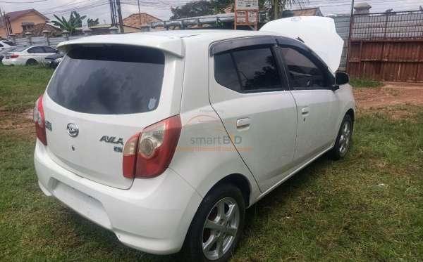 DAIHATSU AYLA M MT