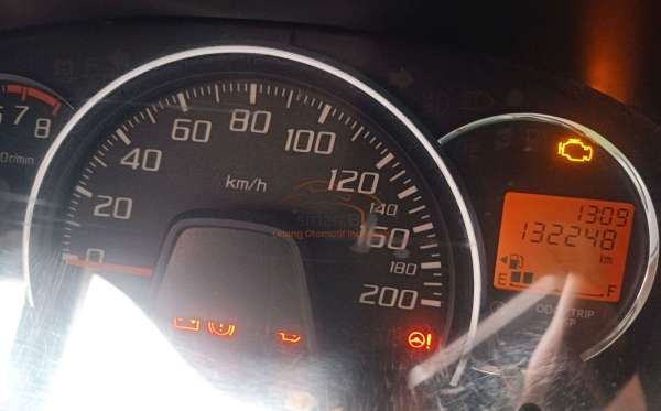 DAIHATSU AYLA M MT