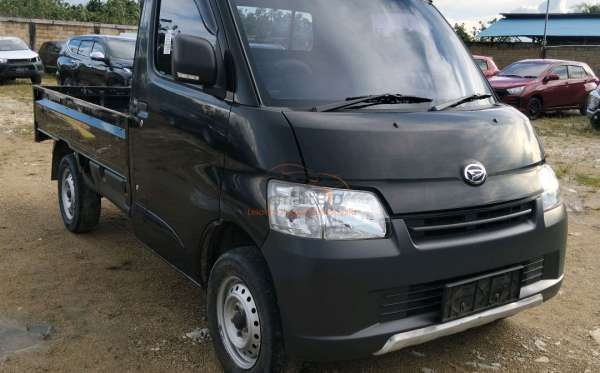 DAIHATSU GRAN MAX