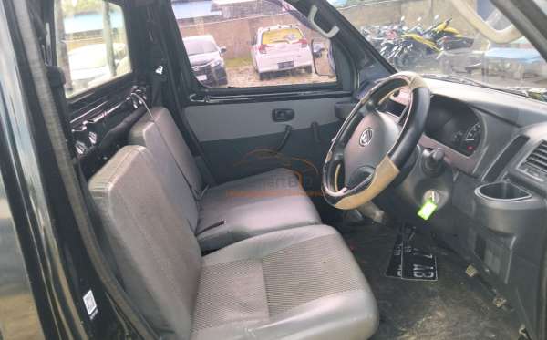 DAIHATSU GRAN MAX