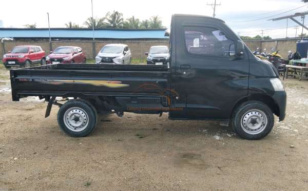 DAIHATSU GRAN MAX