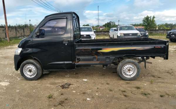 DAIHATSU GRAN MAX