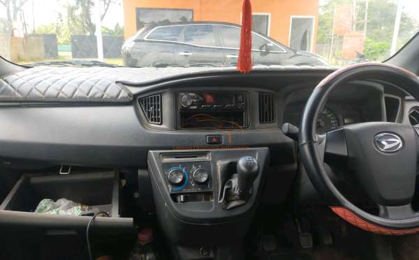 DAIHATSU SIGRA