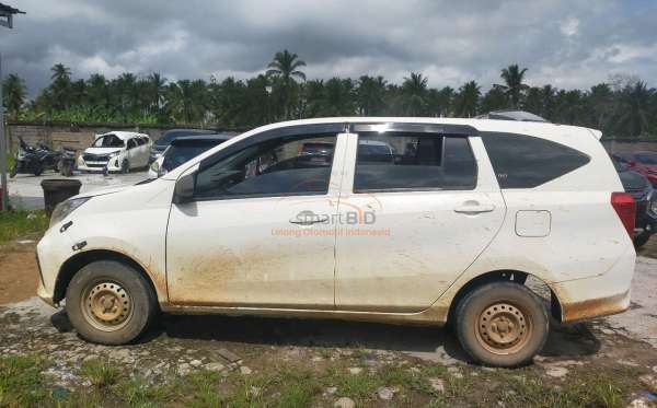 DAIHATSU SIGRA