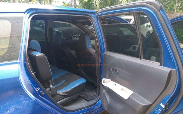 DAIHATSU SIGRA