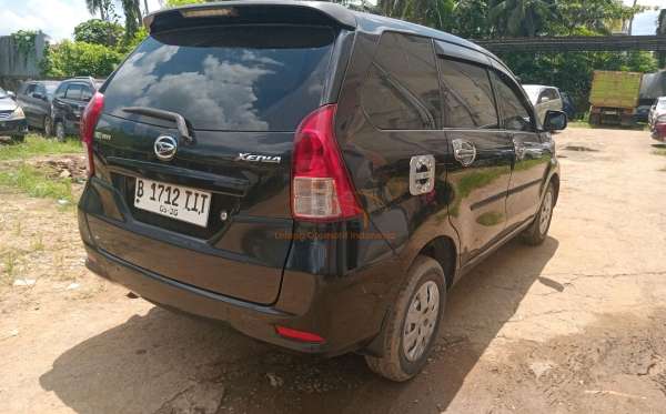DAIHATSU XENIA