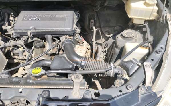 DAIHATSU XENIA
