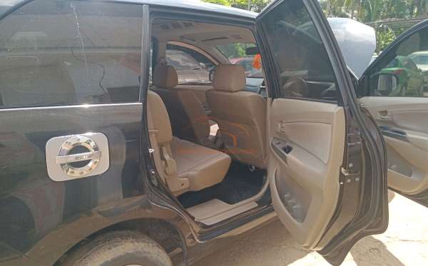 DAIHATSU XENIA