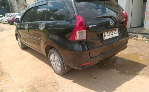 DAIHATSU XENIA