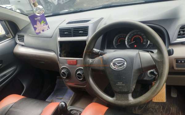 DAIHATSU XENIA X