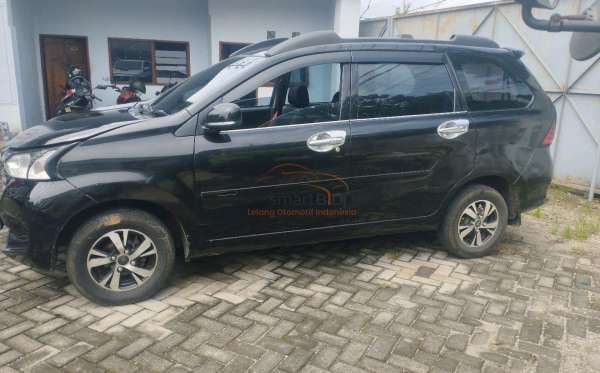 DAIHATSU XENIA X