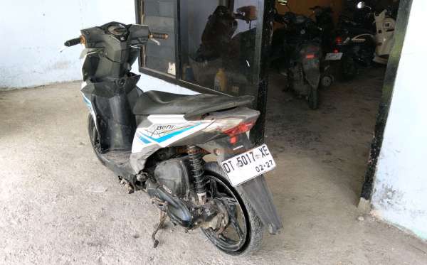 HONDA  BEAT
