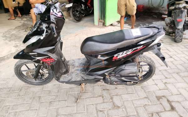 HONDA  BEAT
