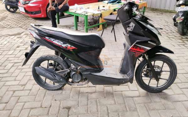HONDA  BEAT