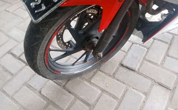 HONDA CBR 150