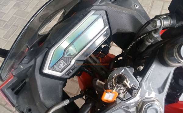 HONDA CBR 150