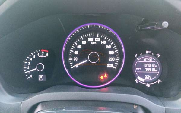 HONDA HRV RU1 1.5 E CVT