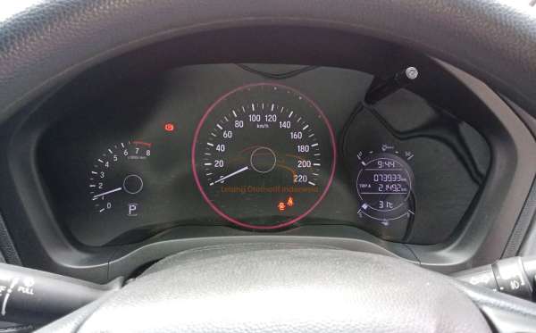HONDA HRV RU1 1.5 E