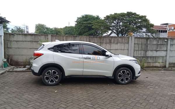 HONDA HRV RU1 1.5 E