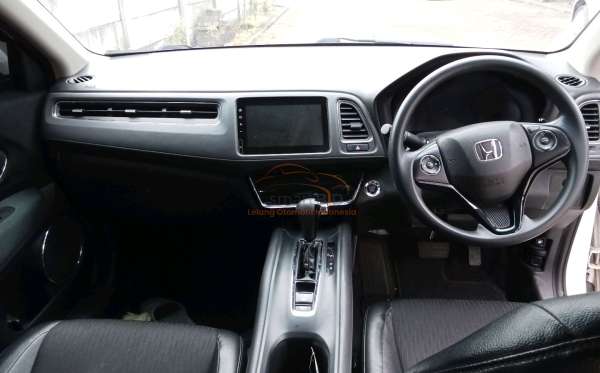 HONDA HRV RU1 1.5 E