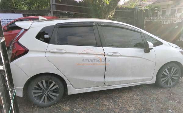 HONDA JAZZ GK5 1.5 RS
