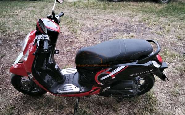 HONDA  SCOOPY