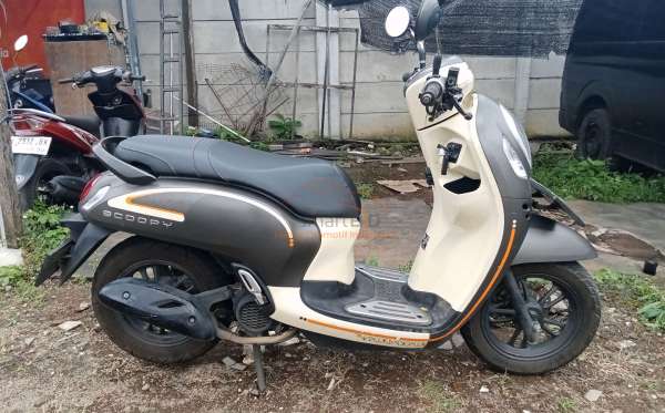 HONDA SCOOPY
