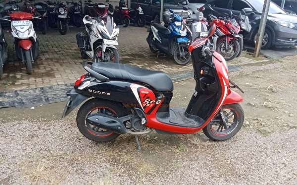 HONDA SCOOPY