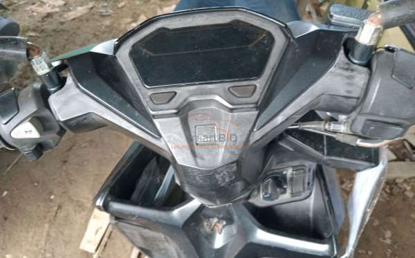 HONDA VARIO 150