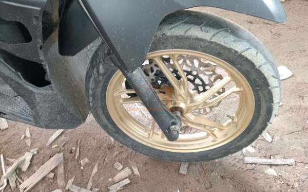HONDA VARIO 150