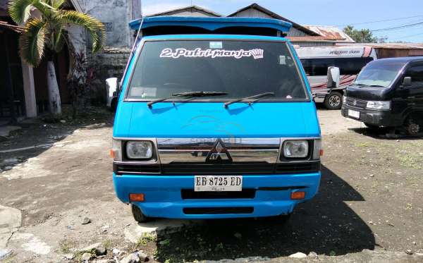 MITSUBISHI L 300
