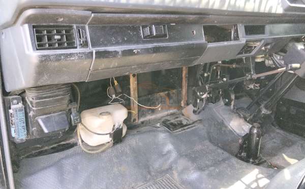 MITSUBISHI L 300