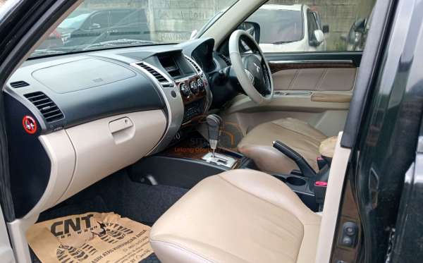 MITSUBISHI PAJERO SPORT 2.5 D EXCEED (4X2)