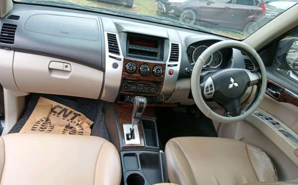 MITSUBISHI PAJERO SPORT 2.5 D EXCEED (4X2)