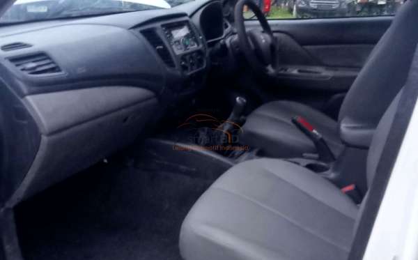 MITSUBISHI DC HDX 4X4