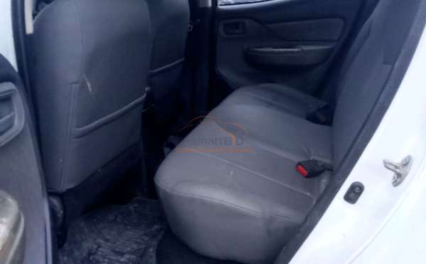 MITSUBISHI DC HDX 4X4