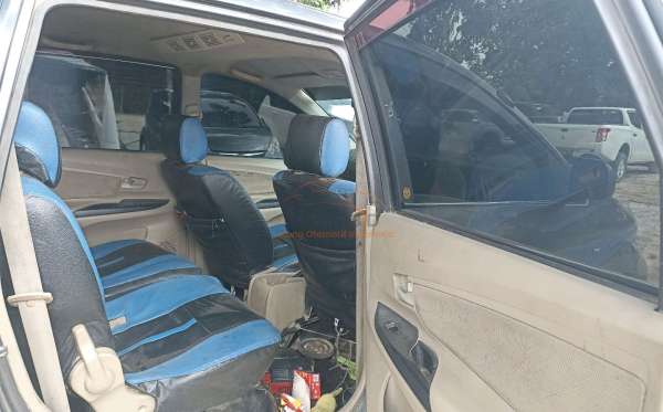 TOYOTA AVANZA