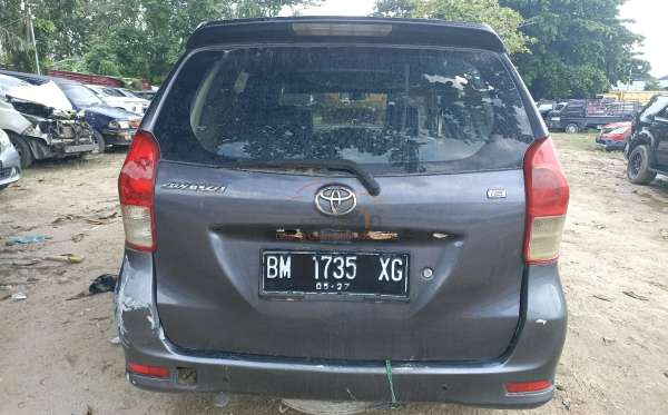 TOYOTA AVANZA