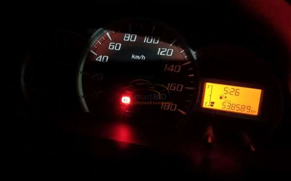 TOYOTA  AVANZA  E