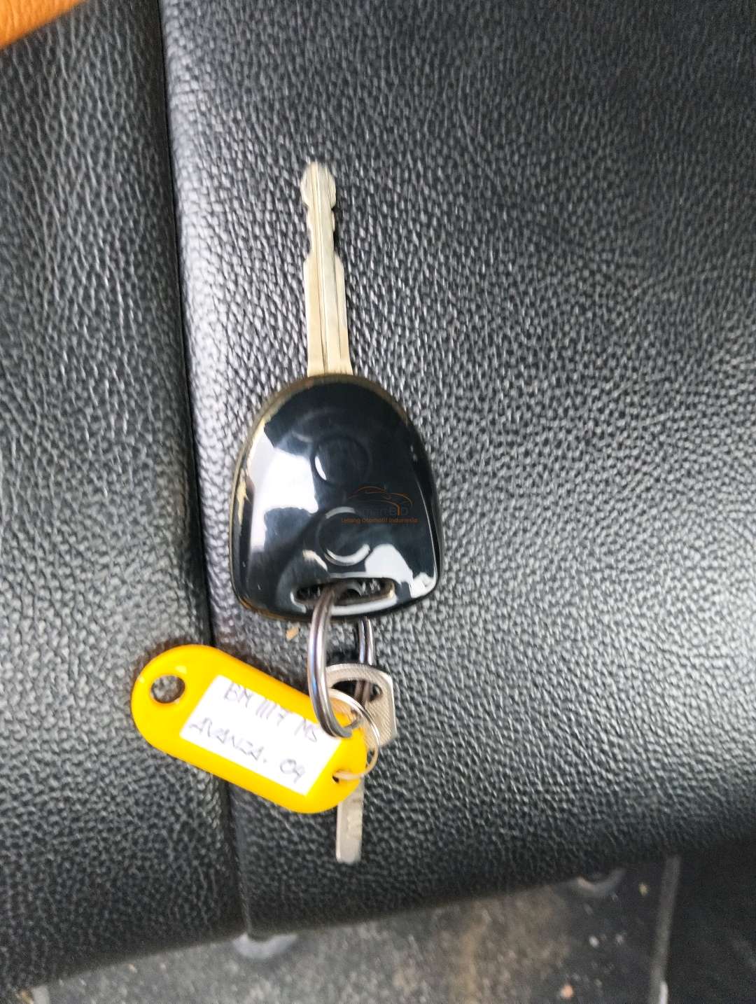 TOYOTA AVANZA