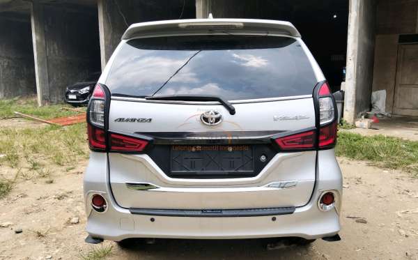 TOYOTA AVANZA
