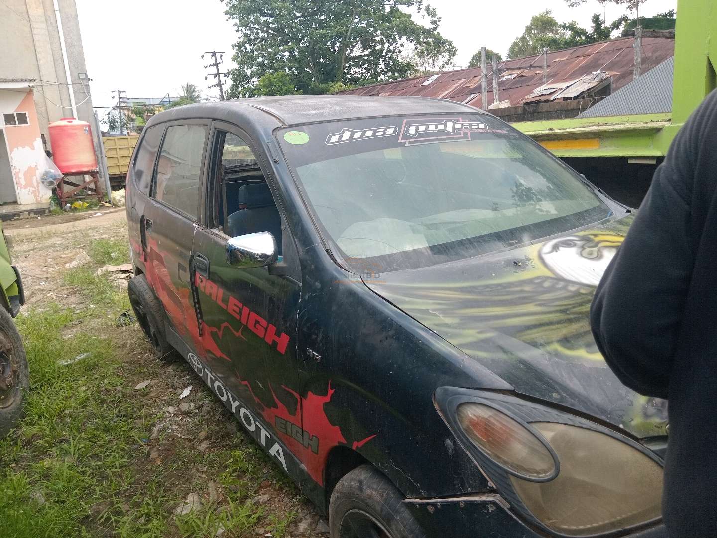 TOYOTA AVANZA